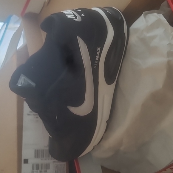 Nike AirMax - Picture 3 of 9